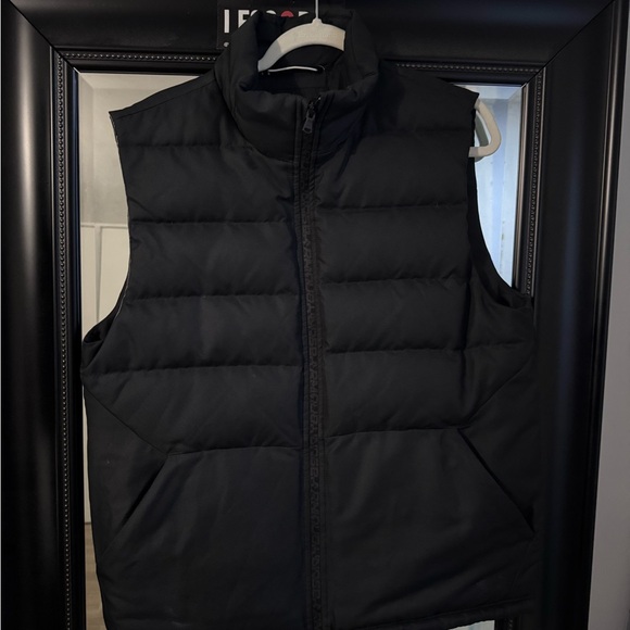 Black Puffer Vest - Picture 1 of 4